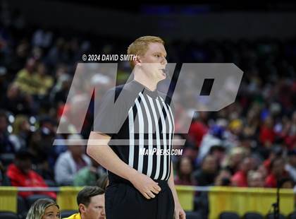 Thumbnail 3 in Incarnate Word Academy vs. Kickapoo (MSHSAA Class 6 Championship) photogallery.
