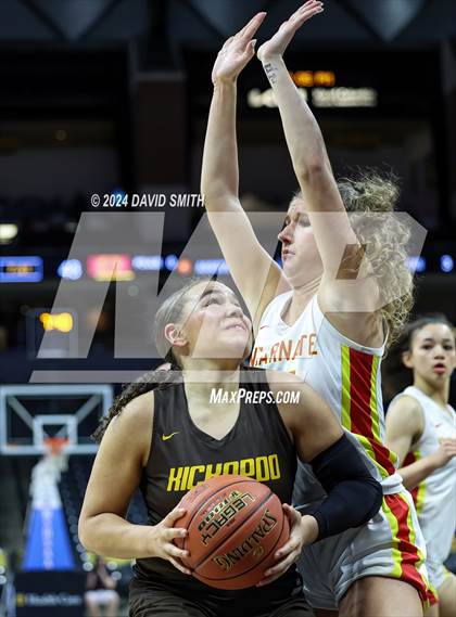 Thumbnail 3 in Incarnate Word Academy vs. Kickapoo (MSHSAA Class 6 Championship) photogallery.