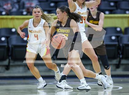 Thumbnail 2 in Incarnate Word Academy vs. Kickapoo (MSHSAA Class 6 Championship) photogallery.
