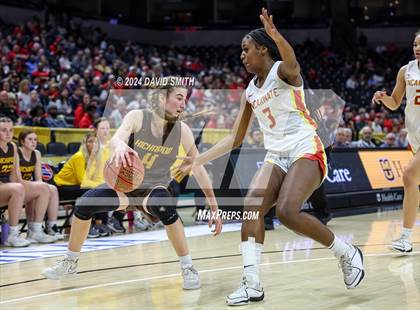 Thumbnail 2 in Incarnate Word Academy vs. Kickapoo (MSHSAA Class 6 Championship) photogallery.