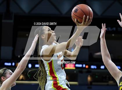 Thumbnail 2 in Incarnate Word Academy vs. Kickapoo (MSHSAA Class 6 Championship) photogallery.