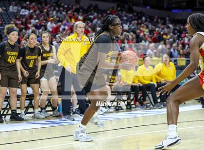 Thumbnail 1 in Incarnate Word Academy vs. Kickapoo (MSHSAA Class 6 Championship) photogallery.