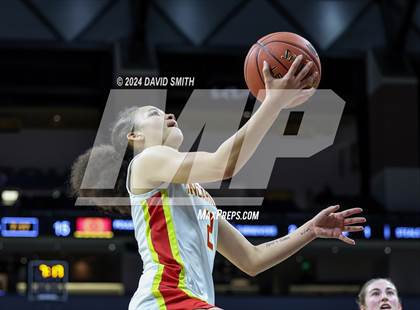 Thumbnail 3 in Incarnate Word Academy vs. Kickapoo (MSHSAA Class 6 Championship) photogallery.