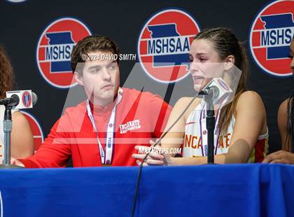 Thumbnail 2 in Incarnate Word Academy vs. Kickapoo (MSHSAA Class 6 Championship) photogallery.