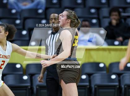 Thumbnail 2 in Incarnate Word Academy vs. Kickapoo (MSHSAA Class 6 Championship) photogallery.
