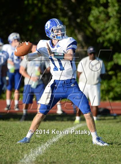 Thumbnail 1 in Darien @ Hillhouse photogallery.