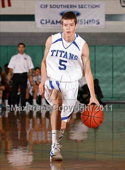 Thumbnail 3 in Waverly vs. San Marino (Tip-Off Classic) photogallery.