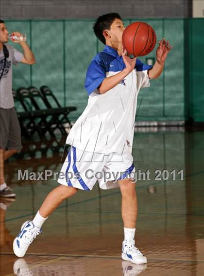 Thumbnail 3 in Waverly vs. San Marino (Tip-Off Classic) photogallery.