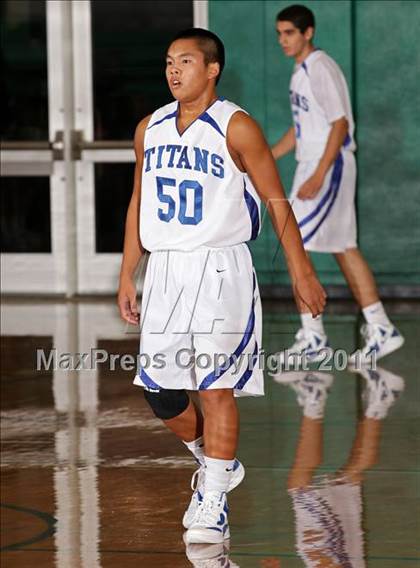 Thumbnail 3 in Waverly vs. San Marino (Tip-Off Classic) photogallery.