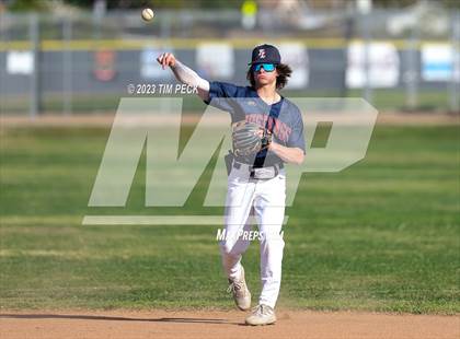 Thumbnail 1 in St. Paul @ Yorba Linda photogallery.