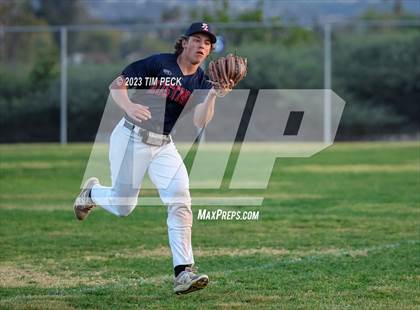 Thumbnail 1 in St. Paul @ Yorba Linda photogallery.