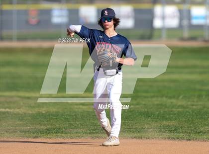Thumbnail 3 in St. Paul @ Yorba Linda photogallery.