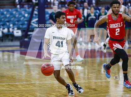 Thumbnail 2 in ThunderRidge vs Denver East (CHSAA 5A Final Four) photogallery.