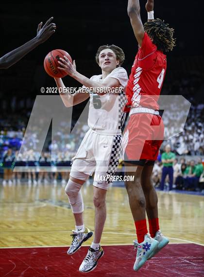 Thumbnail 1 in ThunderRidge vs Denver East (CHSAA 5A Final Four) photogallery.