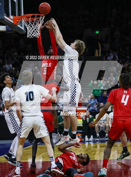 Thumbnail 2 in ThunderRidge vs Denver East (CHSAA 5A Final Four) photogallery.