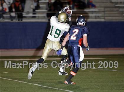 Thumbnail 1 in Mira Costa @ Chaminade (CIF SS Playoffs) photogallery.