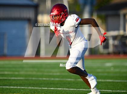 Thumbnail 3 in FR: Kennedy Catholic @ Sumner photogallery.
