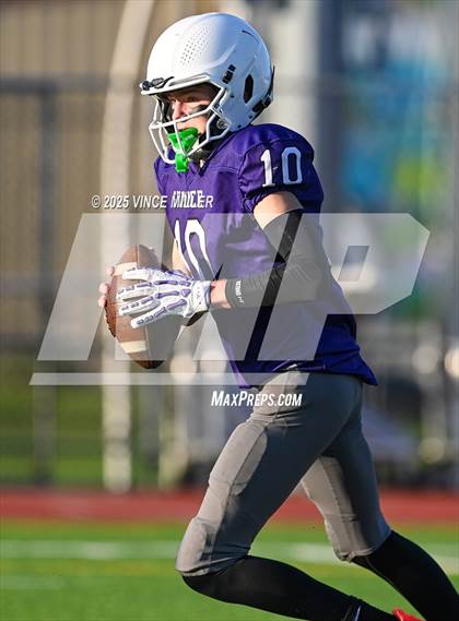 Thumbnail 3 in FR: Kennedy Catholic @ Sumner photogallery.