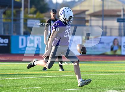 Thumbnail 3 in FR: Kennedy Catholic @ Sumner photogallery.