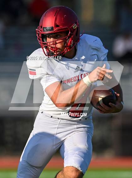Thumbnail 2 in FR: Kennedy Catholic @ Sumner photogallery.