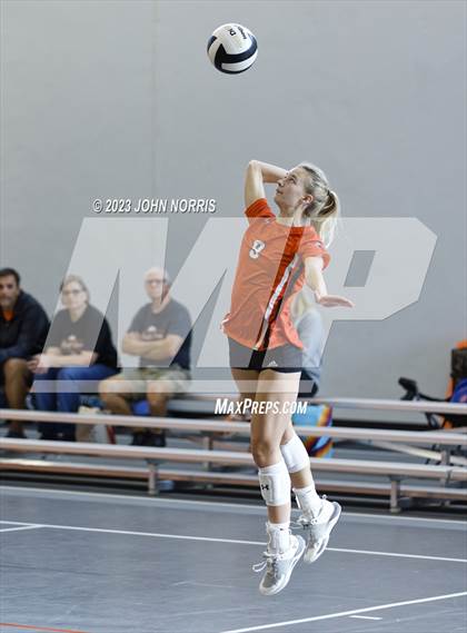 Thumbnail 1 in La Porte vs. Leo (Warsaw Invite) photogallery.