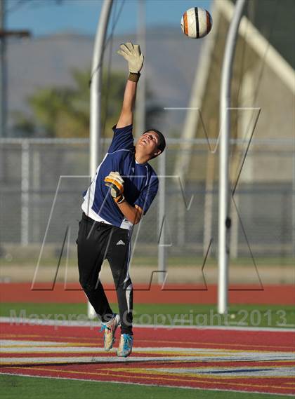 Thumbnail 3 in Ontario vs. South (CIF SS D4 Final) photogallery.