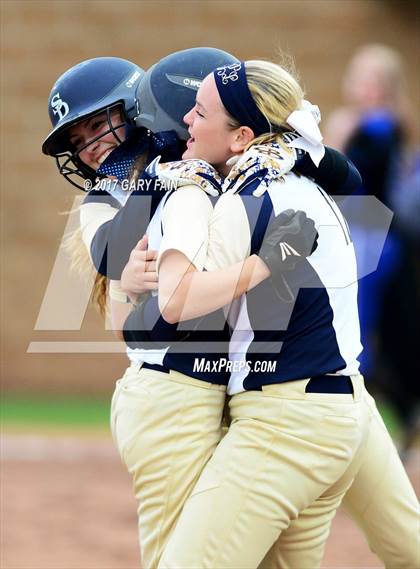 Thumbnail 2 in Girls Prep @ Soddy Daisy photogallery.
