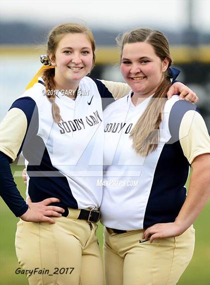 Thumbnail 2 in Girls Prep @ Soddy Daisy photogallery.
