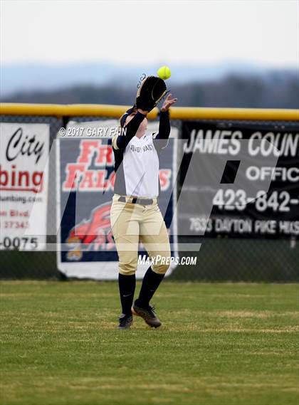 Thumbnail 2 in Girls Prep @ Soddy Daisy photogallery.