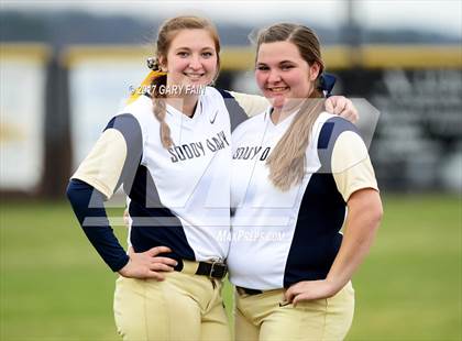 Thumbnail 3 in Girls Prep @ Soddy Daisy photogallery.