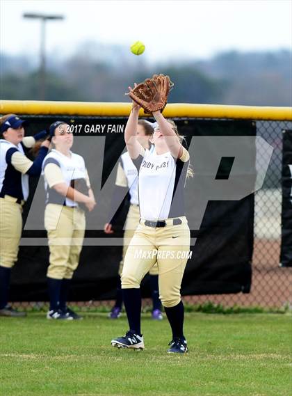 Thumbnail 3 in Girls Prep @ Soddy Daisy photogallery.