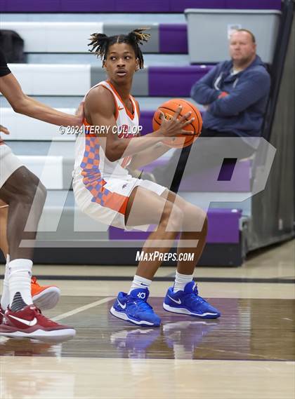 Thumbnail 2 in St. Raymond Boys vs. Wasatch Academy (Lehi Holiday Hoopfest) photogallery.