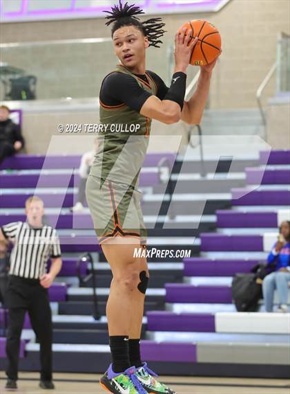 Thumbnail 3 in St. Raymond Boys vs. Wasatch Academy (Lehi Holiday Hoopfest) photogallery.
