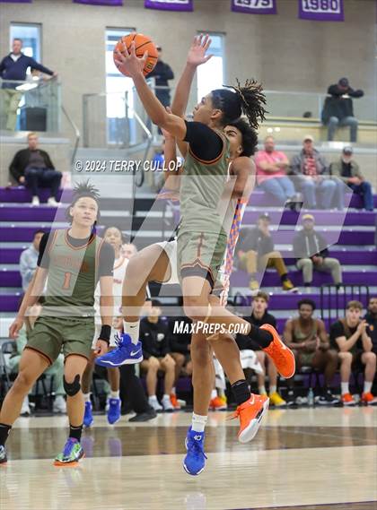 Thumbnail 3 in St. Raymond Boys vs. Wasatch Academy (Lehi Holiday Hoopfest) photogallery.