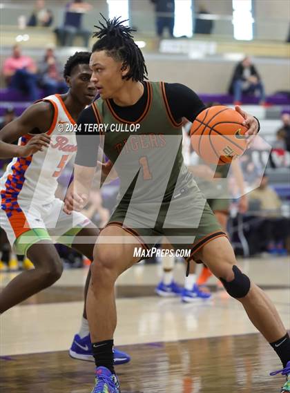 Thumbnail 3 in St. Raymond Boys vs. Wasatch Academy (Lehi Holiday Hoopfest) photogallery.