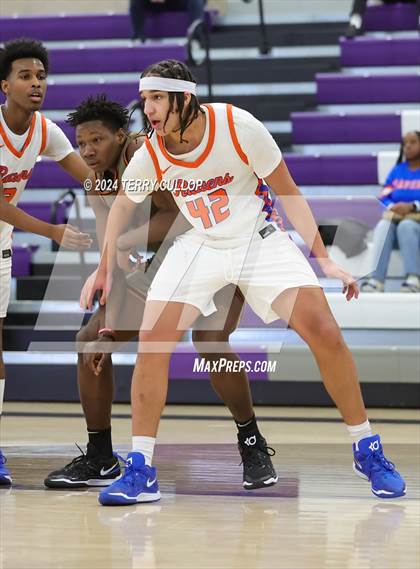 Thumbnail 3 in St. Raymond Boys vs. Wasatch Academy (Lehi Holiday Hoopfest) photogallery.