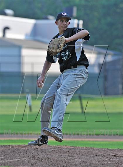 Thumbnail 1 in Rye Neck vs Pleasantville (Section 1 Class B Semifinal) photogallery.