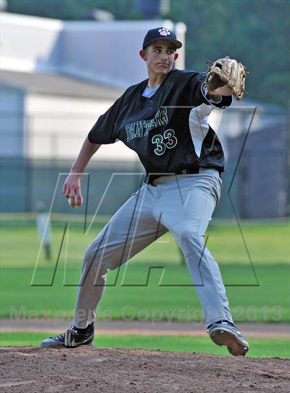 Thumbnail 2 in Rye Neck vs Pleasantville (Section 1 Class B Semifinal) photogallery.
