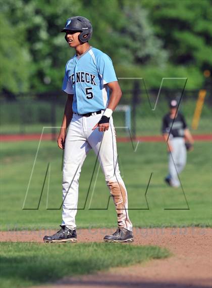 Thumbnail 3 in Rye Neck vs Pleasantville (Section 1 Class B Semifinal) photogallery.
