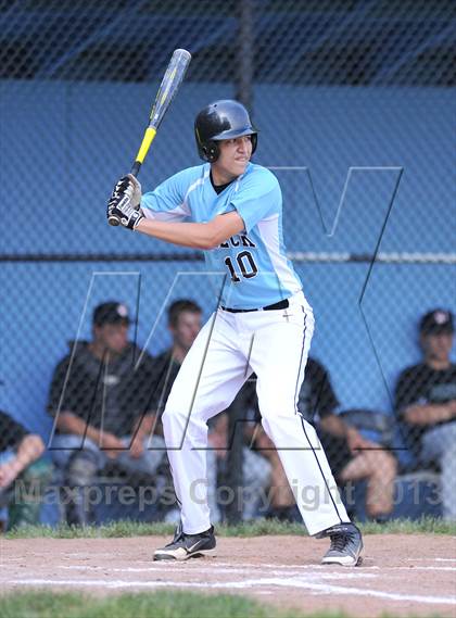 Thumbnail 3 in Rye Neck vs Pleasantville (Section 1 Class B Semifinal) photogallery.