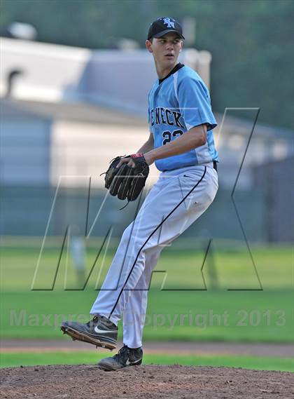 Thumbnail 2 in Rye Neck vs Pleasantville (Section 1 Class B Semifinal) photogallery.
