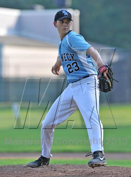 Thumbnail 3 in Rye Neck vs Pleasantville (Section 1 Class B Semifinal) photogallery.