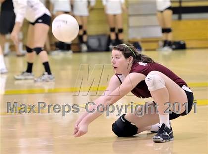 Thumbnail 3 in Capistrano Valley vs Downey (Aloha Cougar Classic) photogallery.