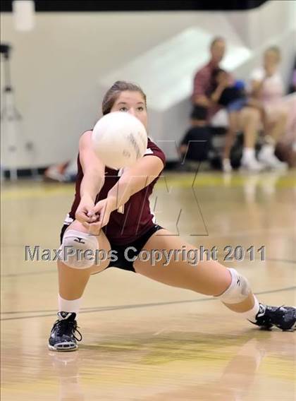 Thumbnail 2 in Capistrano Valley vs Downey (Aloha Cougar Classic) photogallery.