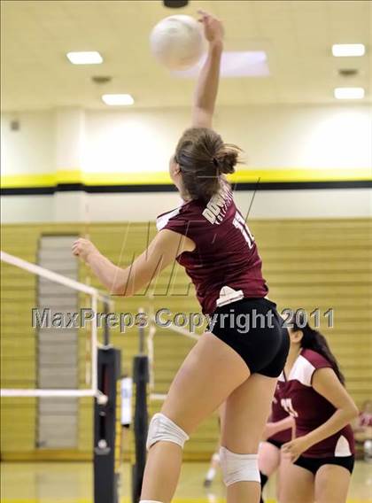 Thumbnail 1 in Capistrano Valley vs Downey (Aloha Cougar Classic) photogallery.