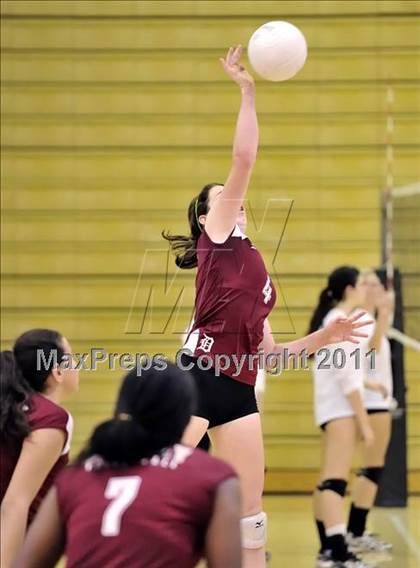 Thumbnail 3 in Capistrano Valley vs Downey (Aloha Cougar Classic) photogallery.