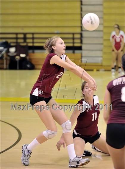 Thumbnail 1 in Capistrano Valley vs Downey (Aloha Cougar Classic) photogallery.
