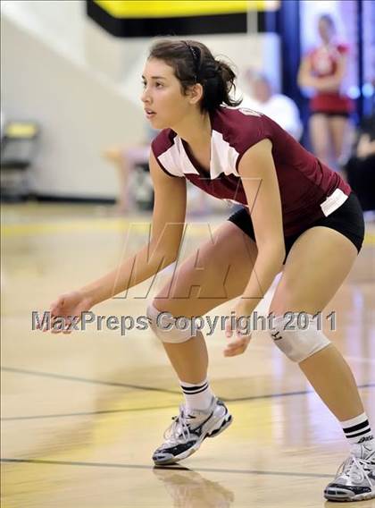 Thumbnail 3 in Capistrano Valley vs Downey (Aloha Cougar Classic) photogallery.