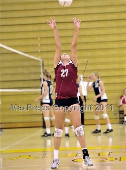 Thumbnail 2 in Capistrano Valley vs Downey (Aloha Cougar Classic) photogallery.