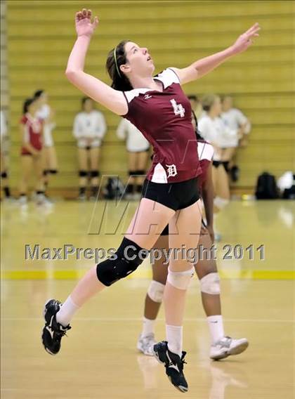 Thumbnail 2 in Capistrano Valley vs Downey (Aloha Cougar Classic) photogallery.